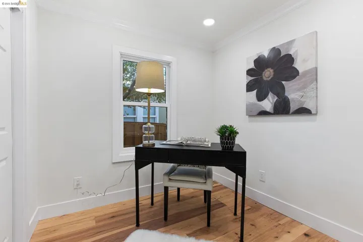 877 Alma Pl, Oakland, California 94610