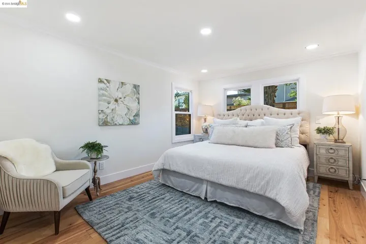 877 Alma Pl, Oakland, California 94610