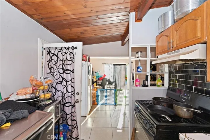 2411 Merrywood Street, Pomona, California 91767
