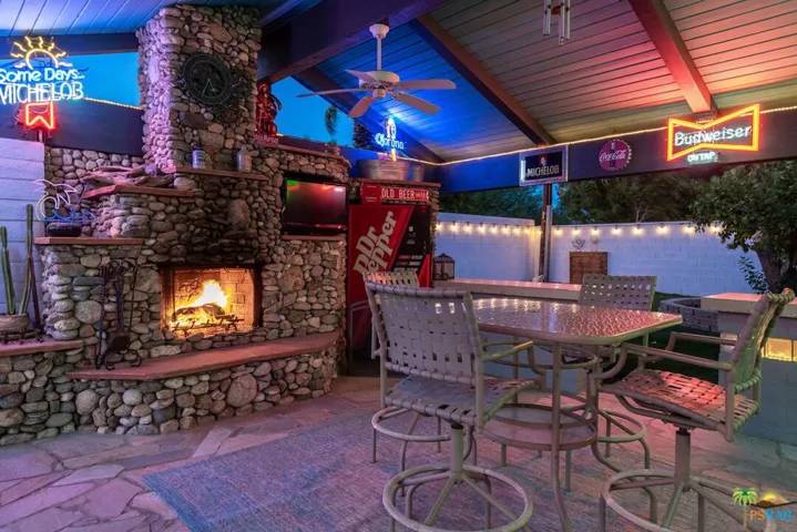 410 E Lindsey Drive, Palm Springs, California 92262