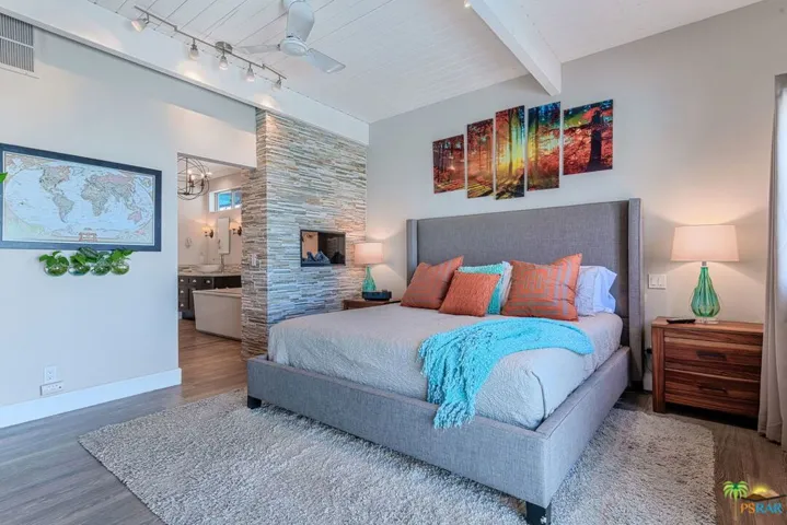 410 E Lindsey Drive, Palm Springs, California 92262
