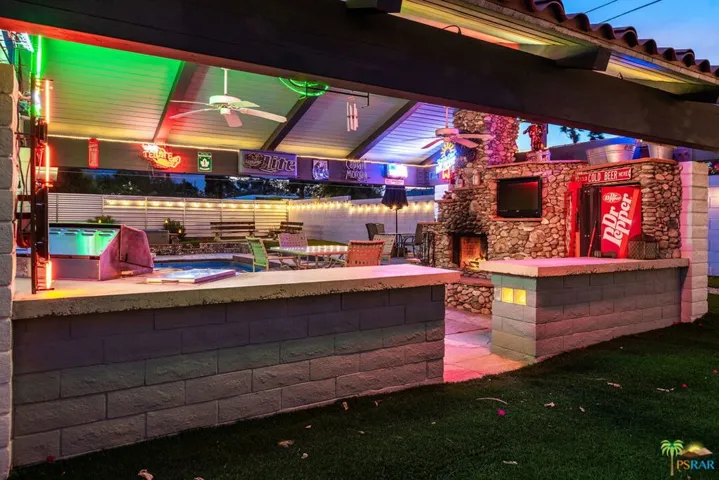 410 E Lindsey Drive, Palm Springs, California 92262