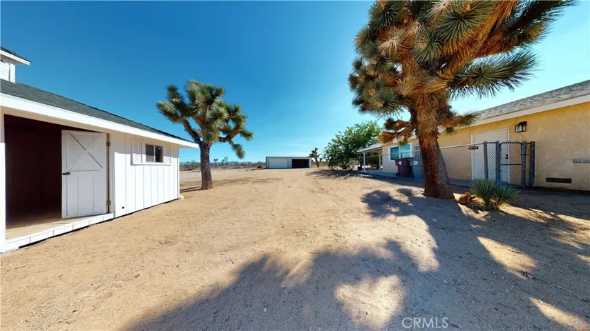 3166 Paradise View Road, Yucca Valley, California 92284