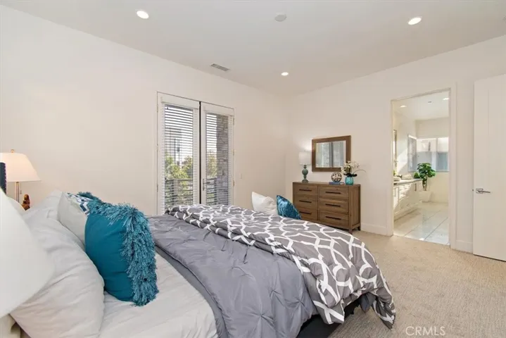 233 Cultivate, Irvine, California 92618