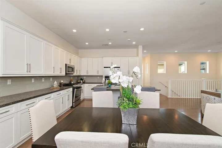233 Cultivate, Irvine, California 92618