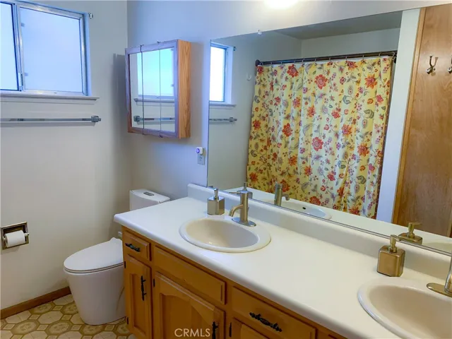 5411 Seven Oaks Way, Santa Margarita, California 93453