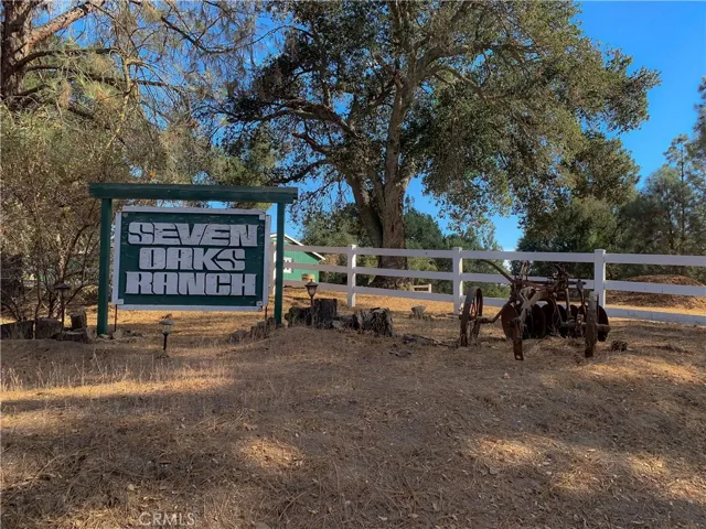 5411 Seven Oaks Way, Santa Margarita, California 93453