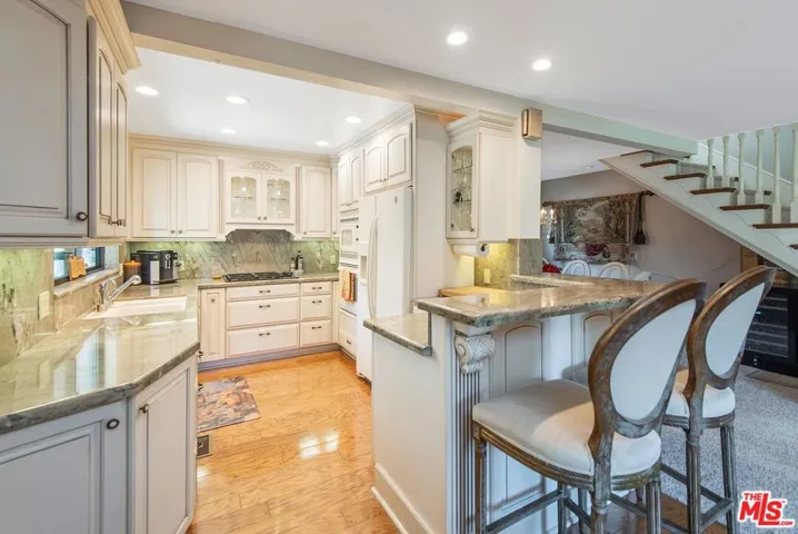 8400 Yucca Trail, Los Angeles, California 90046