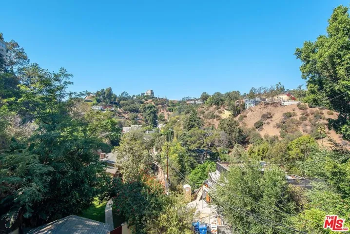 8400 Yucca Trail, Los Angeles, California 90046