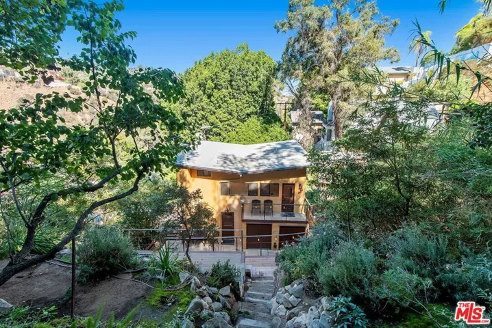 8400 Yucca Trail, Los Angeles, California 90046