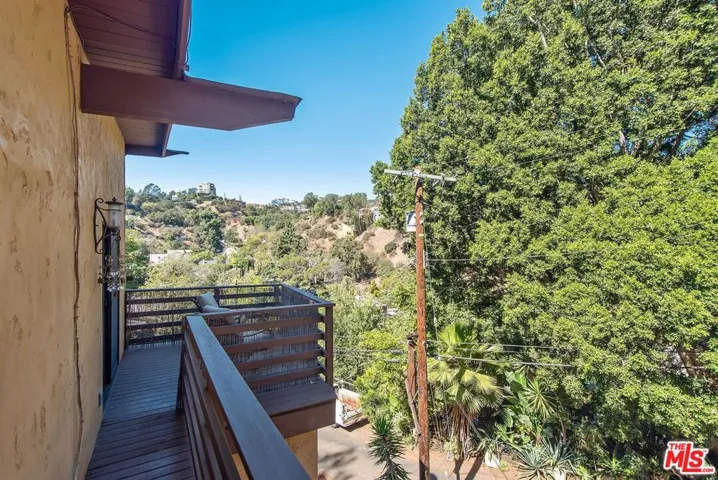 8400 Yucca Trail, Los Angeles, California 90046