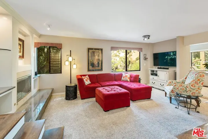 8400 Yucca Trail, Los Angeles, California 90046