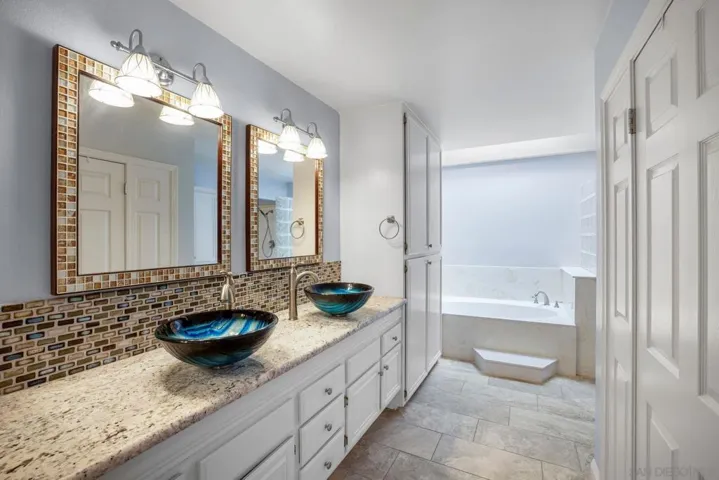 1561 Vaquero Gln, Escondido, California 92026
