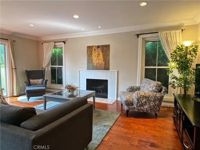585 W Duarte Road 34a, Arcadia, California 91007