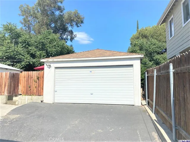 10158 Mcclemont Avenue, Tujunga, California 91042