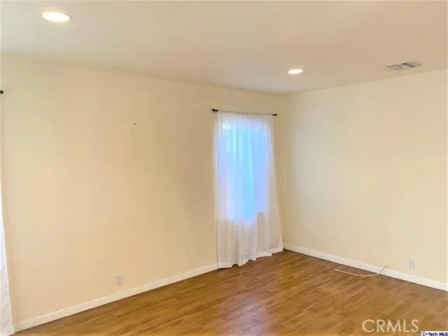 10158 Mcclemont Avenue, Tujunga, California 91042