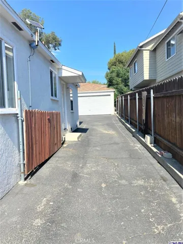 10158 Mcclemont Avenue, Tujunga, California 91042