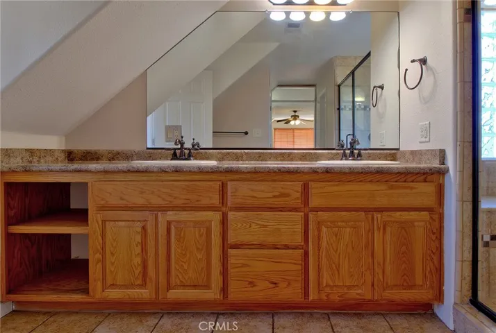 399 Wayland Road, Paradise, California 95969