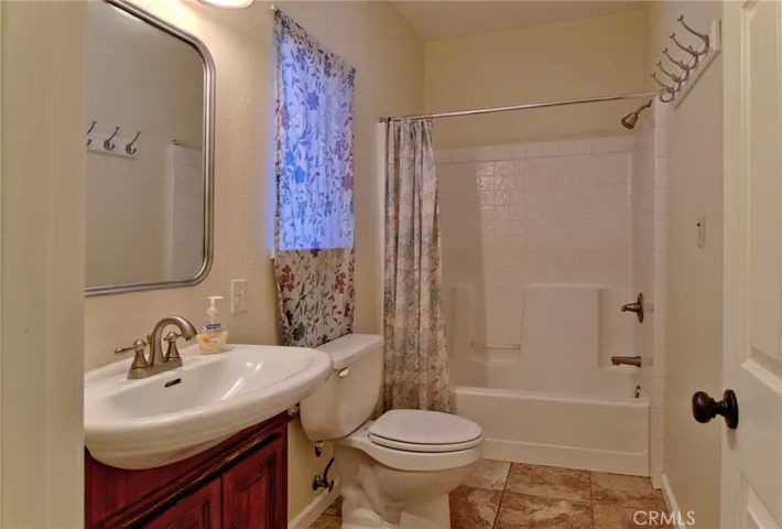 399 Wayland Road, Paradise, California 95969