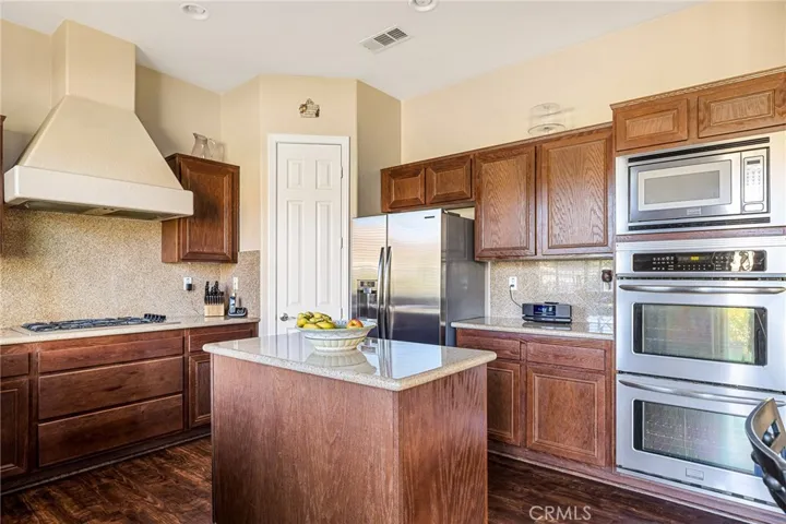 34416 Forest Oaks Drive, Yucaipa, California 92399