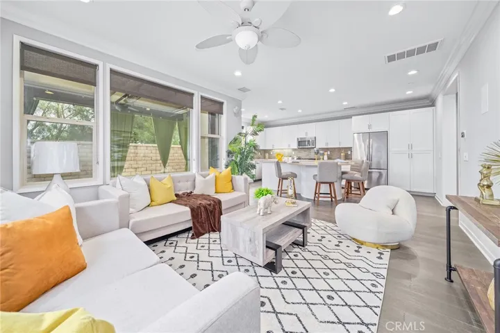 46 Clover, Lake Forest, California 92630