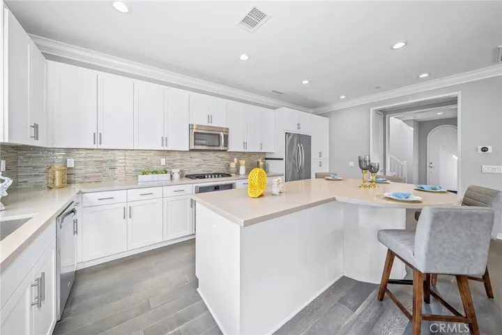 46 Clover, Lake Forest, California 92630