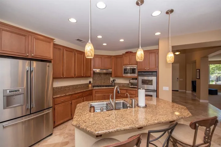 653 Edgewater Drive, San Marcos, California 92078