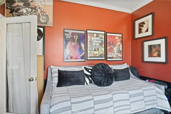 2033 Becket Court, San Jacinto, California 92583