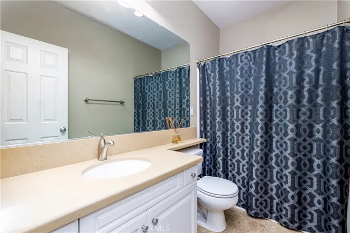 27261 Riverview Lane, Valencia, California 91354