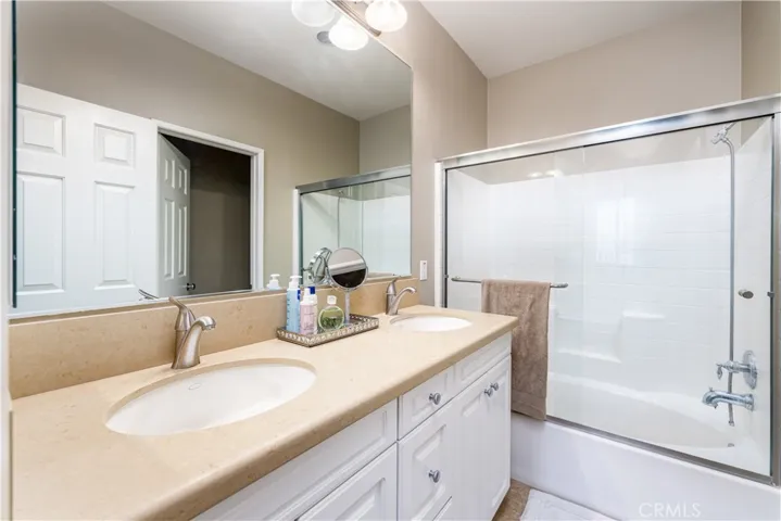 27261 Riverview Lane, Valencia, California 91354