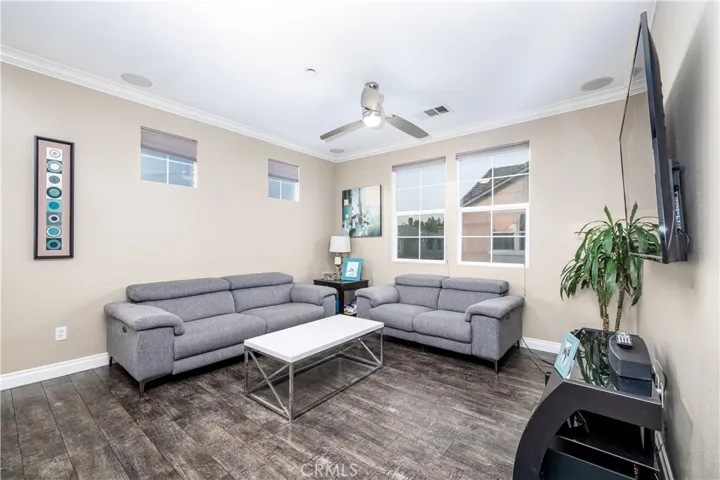 27261 Riverview Lane, Valencia, California 91354