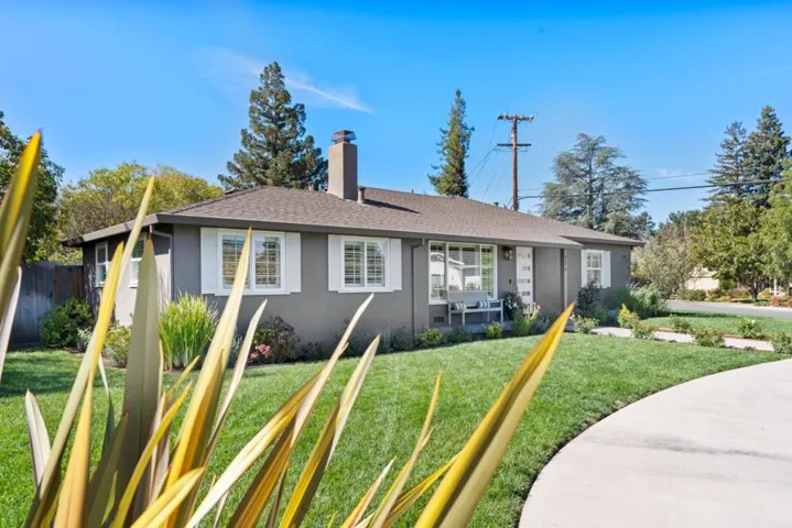 , Los Altos, California 94022