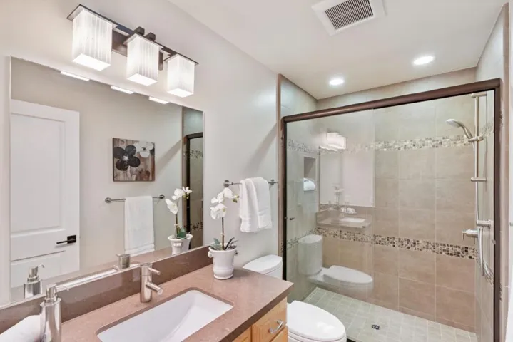 , Los Altos, California 94022