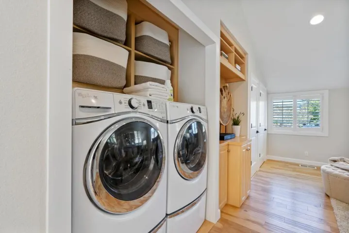 , Los Altos, California 94022