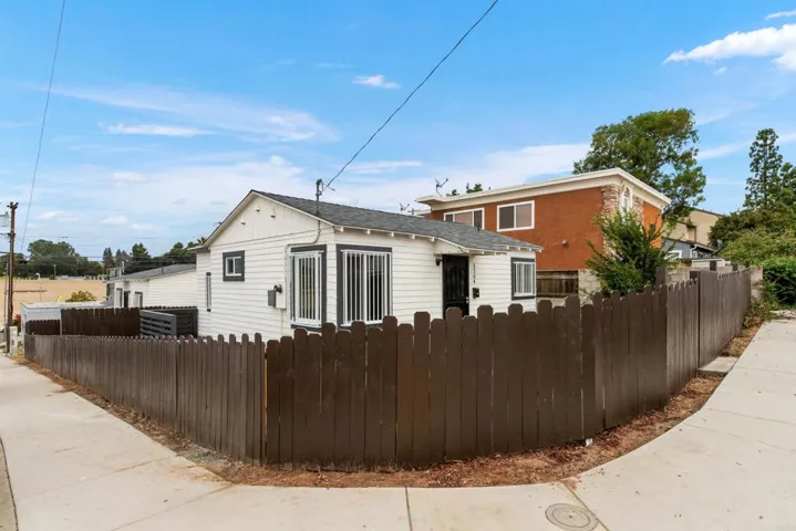 3865 Rex Ave Road, San Diego, California 92105