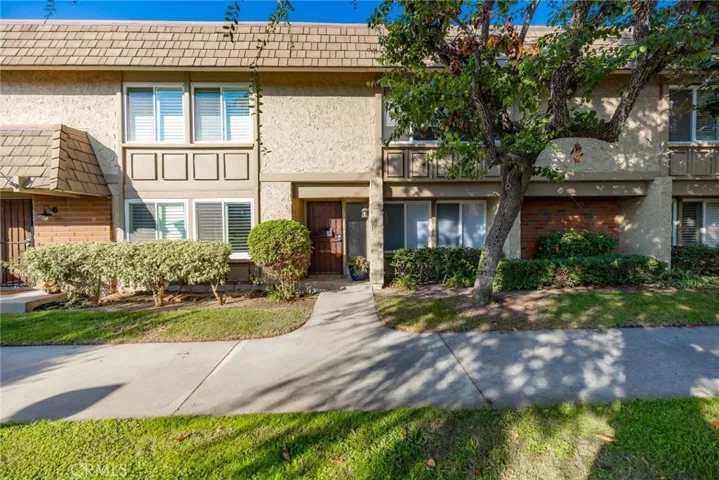 10386 Truckee River Court, Fountain Valley, California 92708