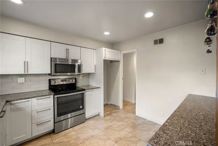 10386 Truckee River Court, Fountain Valley, California 92708