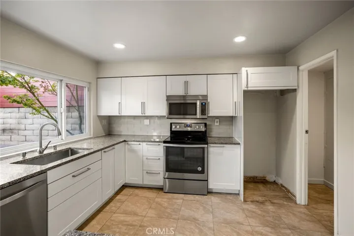 10386 Truckee River Court, Fountain Valley, California 92708