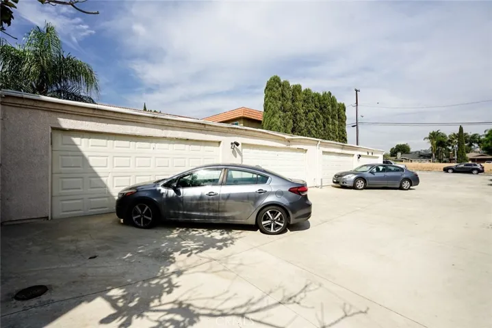 398 W Electric Avenue, La Habra, California 90631