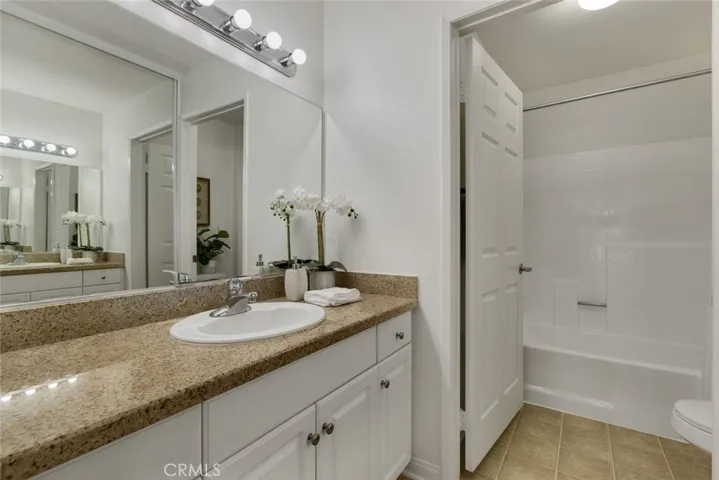5535 Canoga Avenue 134, Woodland Hills, California 91367