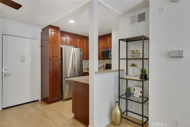 5535 Canoga Avenue 134, Woodland Hills, California 91367