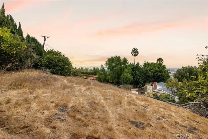 Elevated Back lot with panoramic views