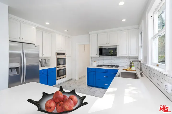 7642 Lexington Avenue, West Hollywood, California 90046