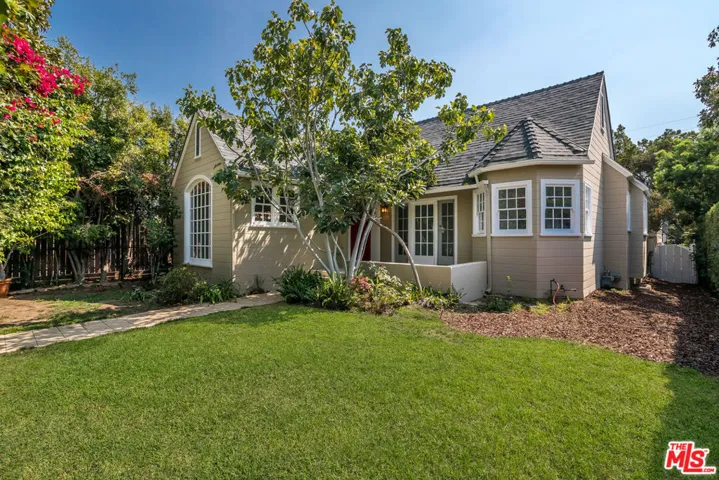 7642 Lexington Avenue, West Hollywood, California 90046