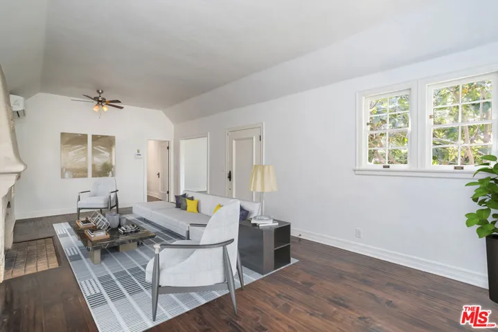 7642 Lexington Avenue, West Hollywood, California 90046