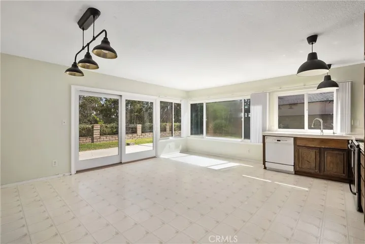2814 Glenhurst Place, West Covina, California 91792