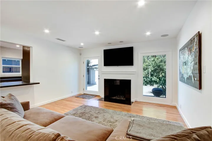 5733 Buffalo Avenue, Valley Glen, California 91401