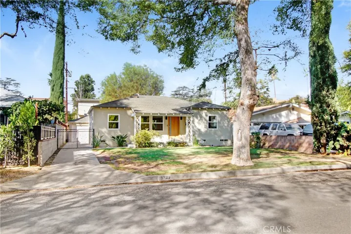 5733 Buffalo Avenue, Valley Glen, California 91401