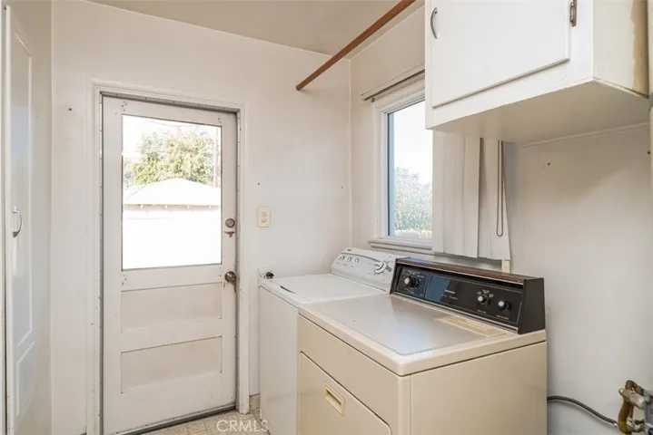 Washer and dryer included