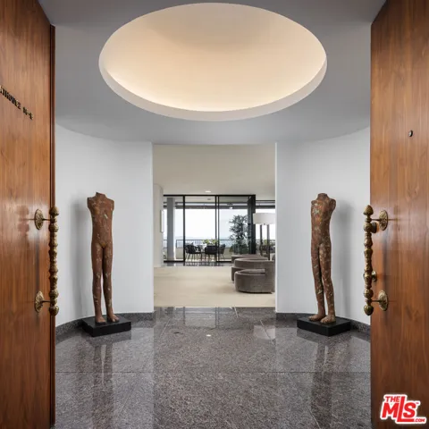 1100 Alta Loma Road 16b, West Hollywood, California 90069